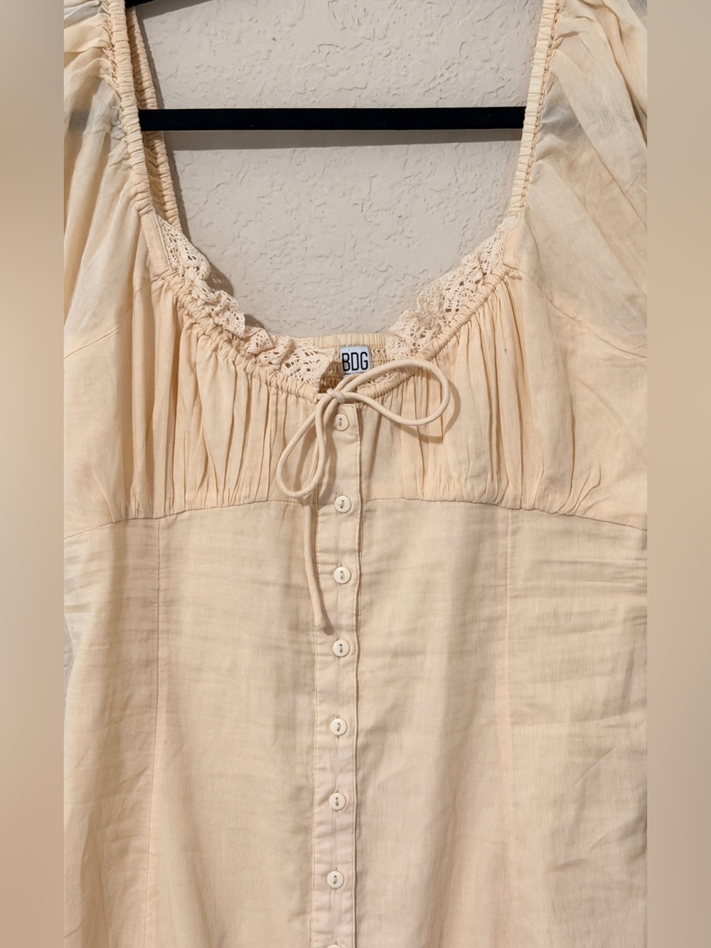 UO Carmen Ruched Midi Dress - Picture 3 of 7